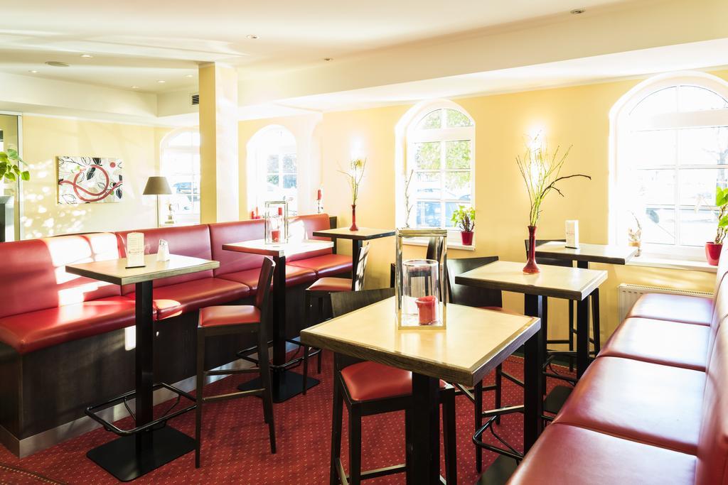 Hotel Karl-Wirt ペルヒトルツドルフ エクステリア 写真